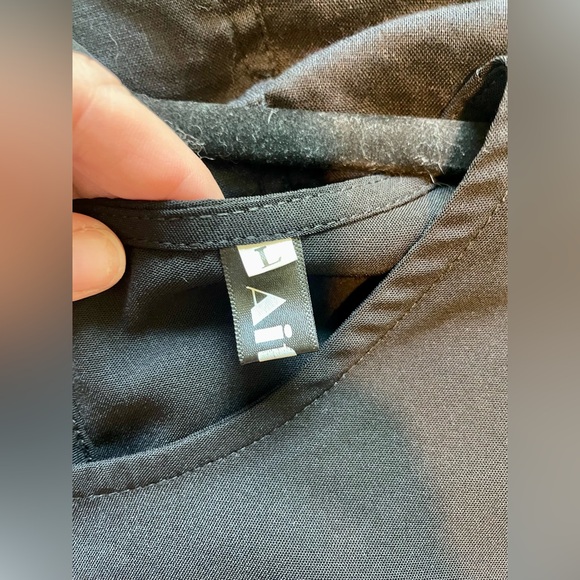 Black Short Sleeve Blouse - Picture 2 of 5